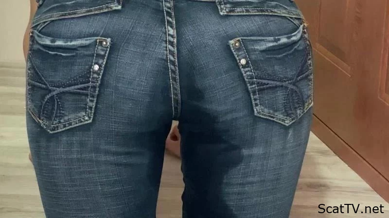 Ruslana Messy Jeans - thefartbabes - Runny Diarrhea, Shiting, Fisting Scat