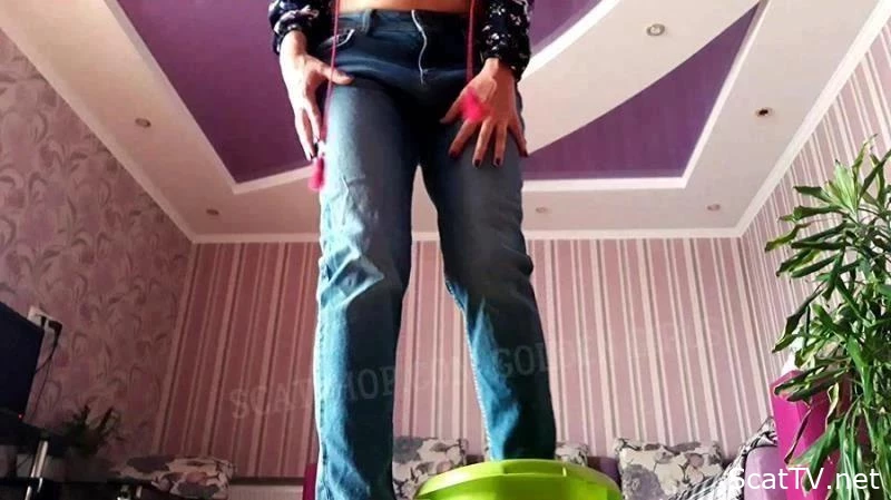 Tatiana shit into jeans with liquid - Svetlana - Stiff Scat, Puddle Diarrhea, Sluts Pooping