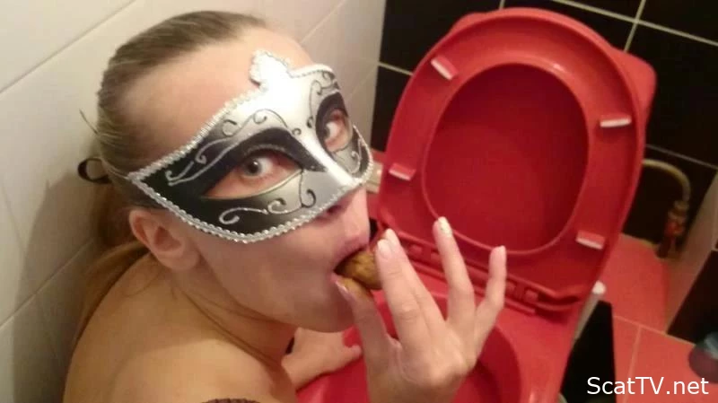 I m Licking a Dirty Toilet - Brown Wife - VibeWithMolly - Leather In Shit, Pretended Sex Scat, Dirty Anal