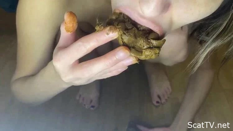 Chewing shit and smearing the whole ass - p00girl - Licking Feces, Sexy Shit Scat, Desperation Will Crap