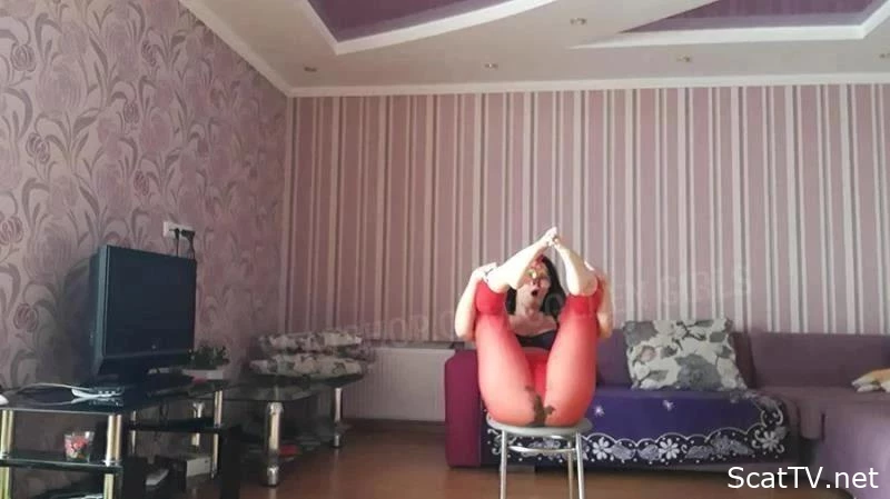 Tatiana shit in red leggings - Svetlana - Chaturbate Scat, Suck Turd, Deeply In Shit