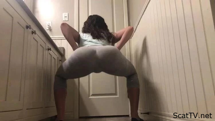 leggings squat workout panty poop - TinaAmazon - Food From Shit, Food Scat, Torture Scat